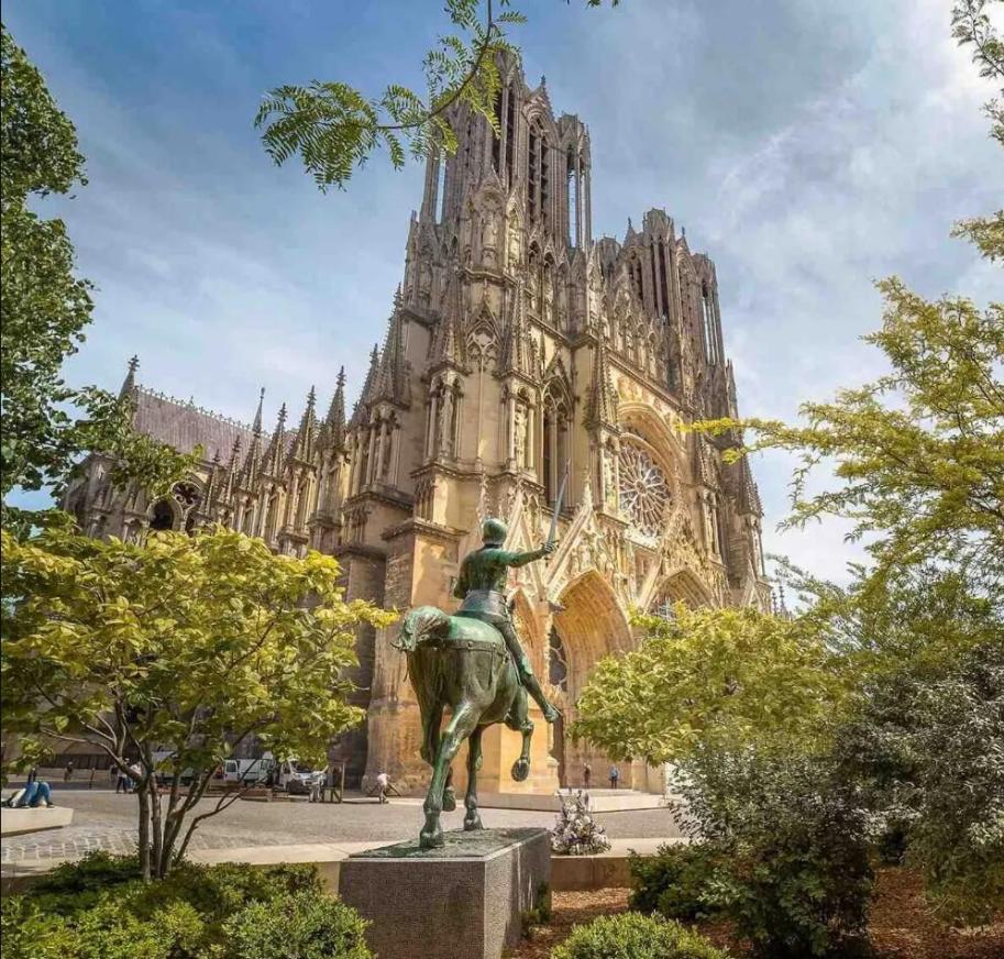 Appartement Lumineux Proche Cathedrale แร็งส์ ภายนอก รูปภาพ